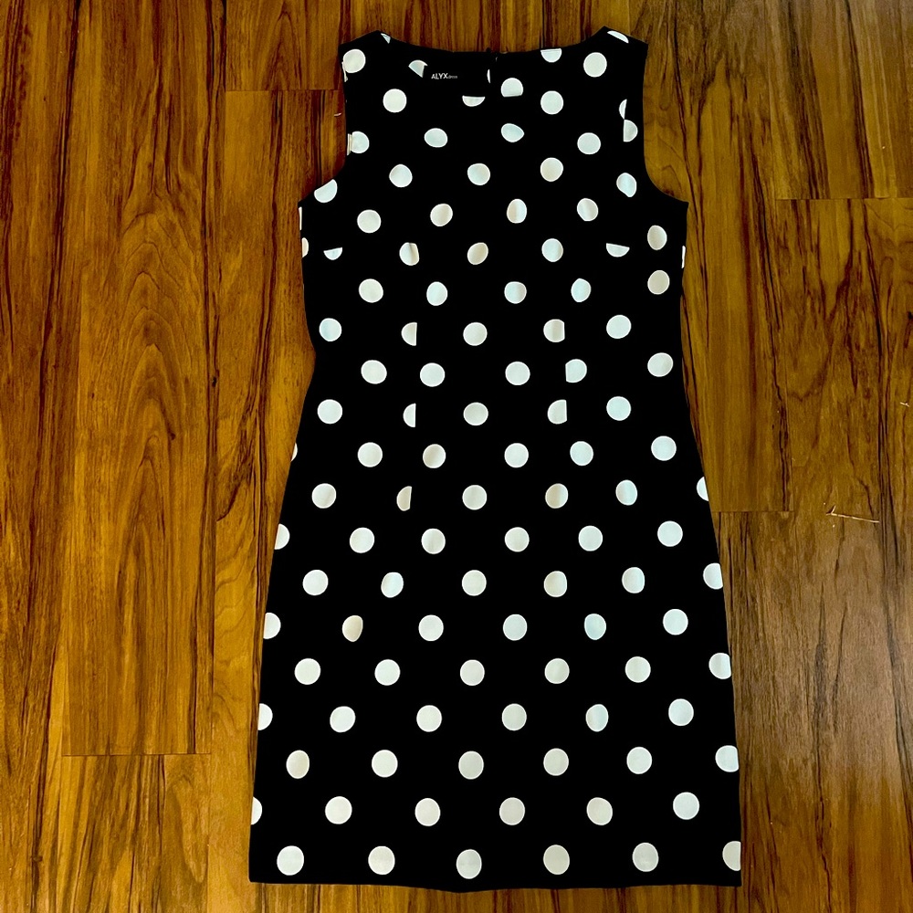 Sleeveless Sheath Dress